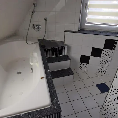 Apartment Asperg Apartamento *